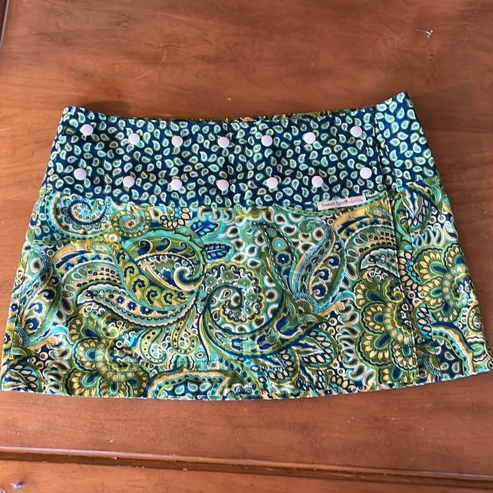 Sweet Spot Adjustable Reversible Skirt